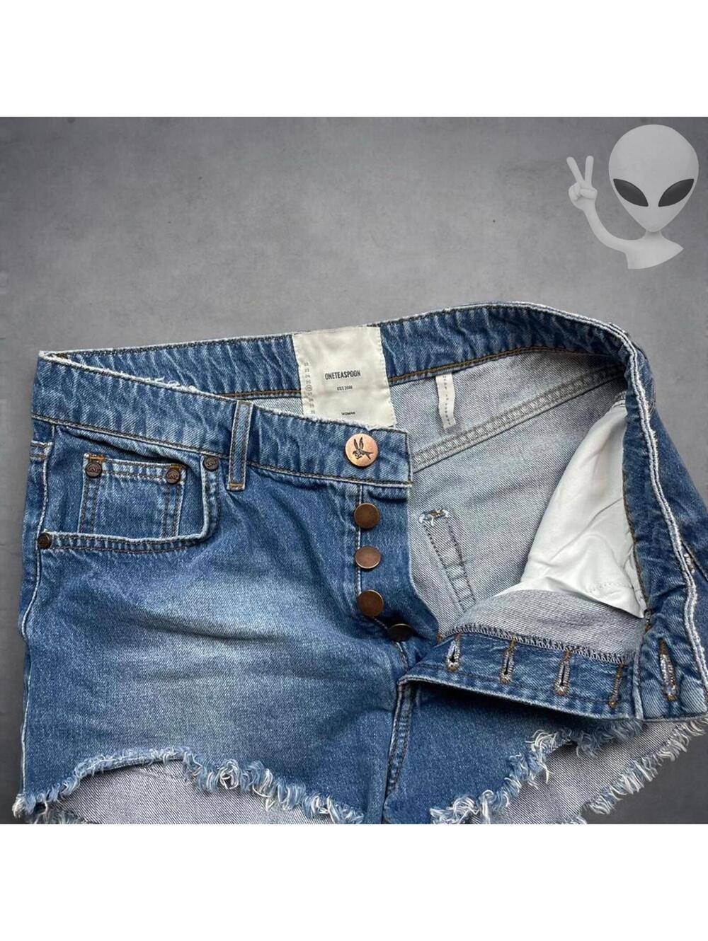 One Tea Spoon Outlaws Denim Shorts Size 25 Blue Button Fly Distressed Cut Off - Picture 2 of 5